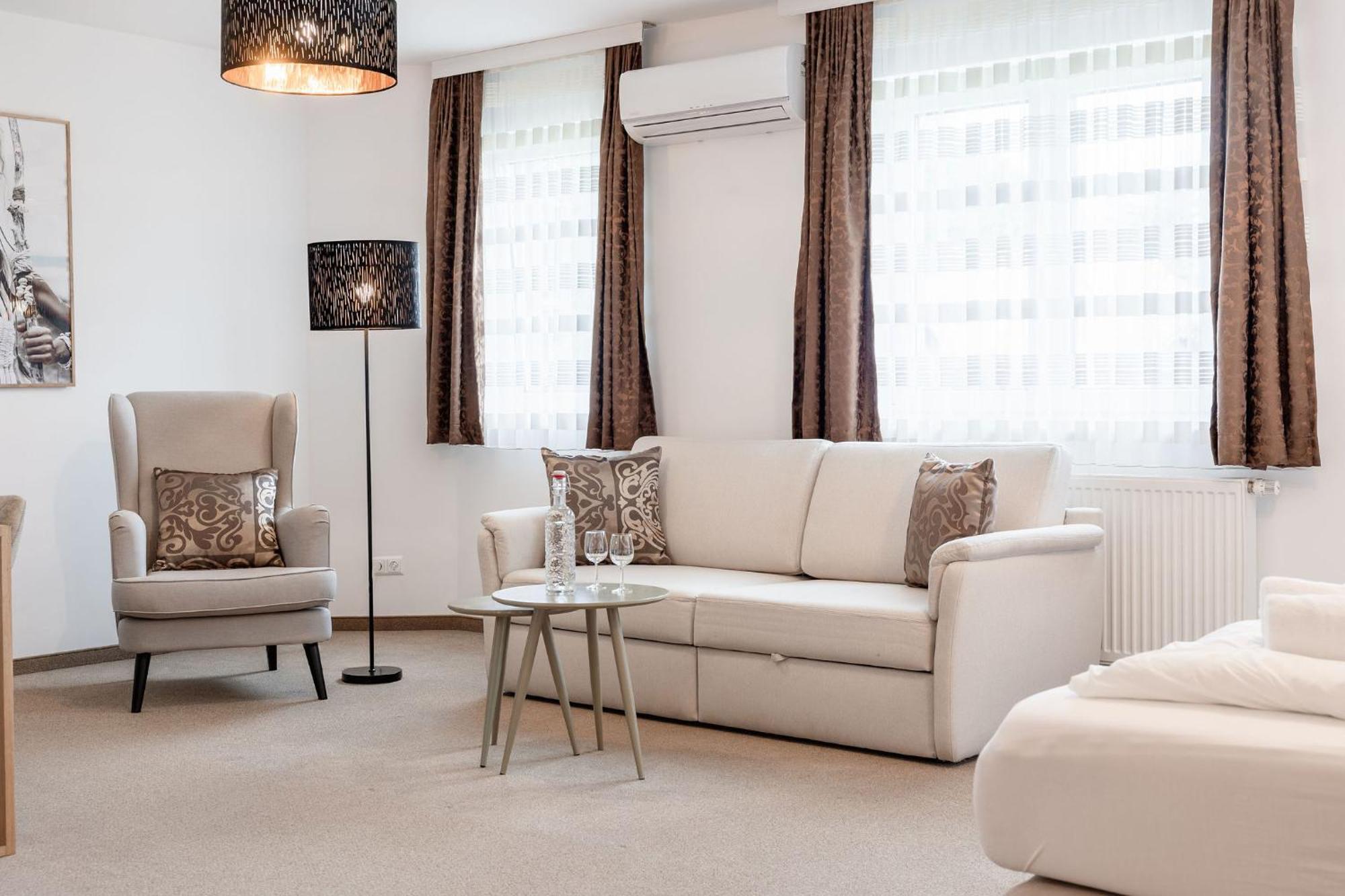 Casa Plus Villach Bagian luar foto