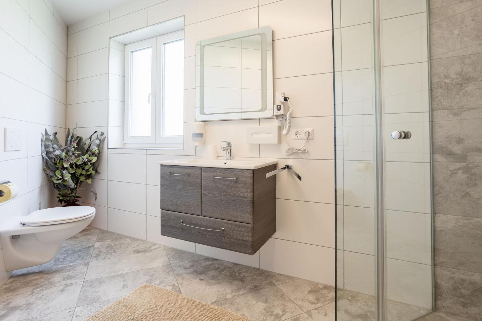 Casa Plus Villach Bagian luar foto