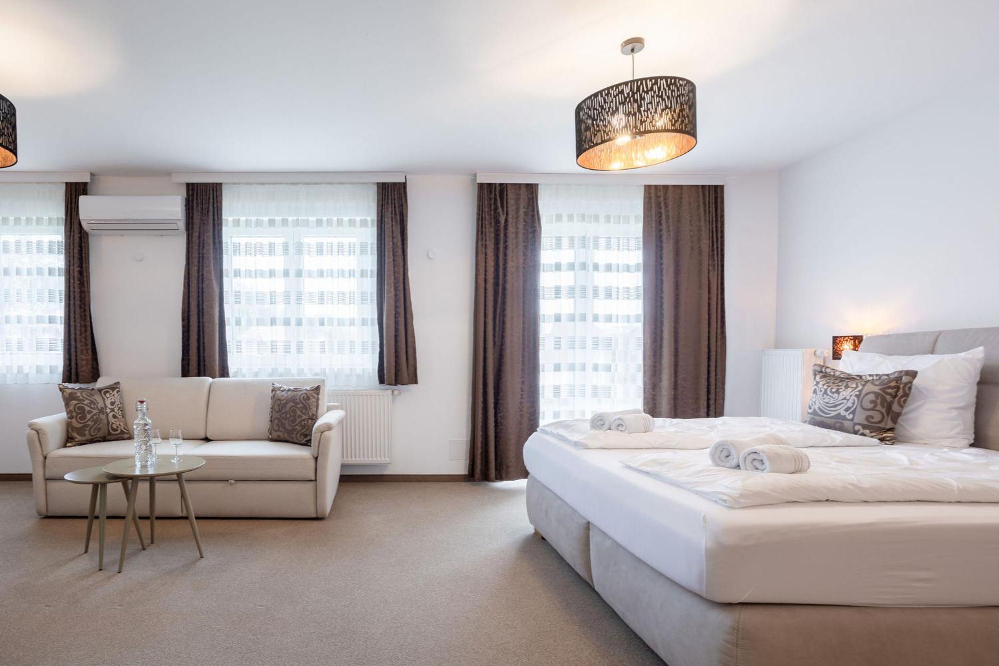 Casa Plus Villach Bagian luar foto