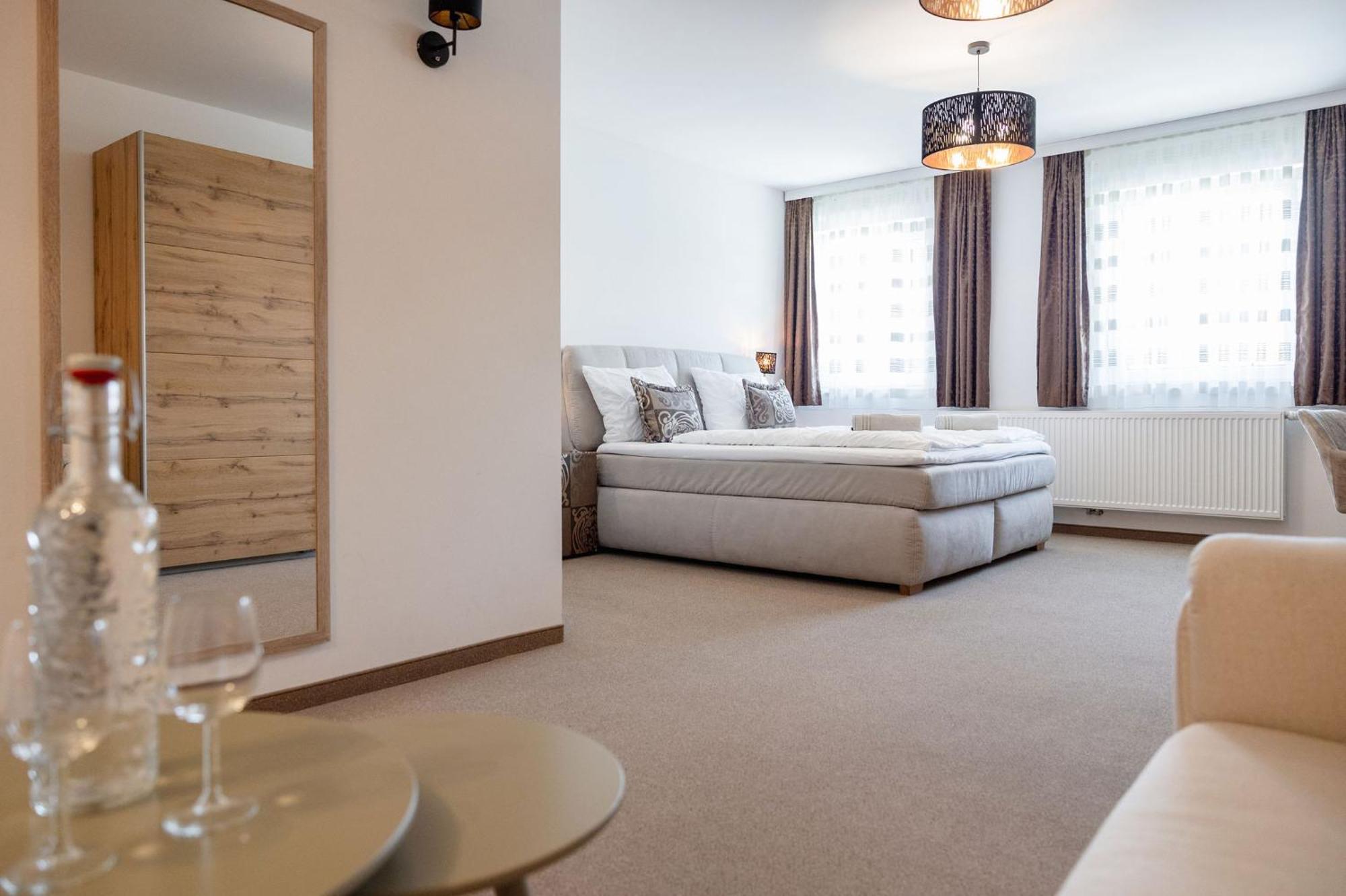 Casa Plus Villach Bagian luar foto