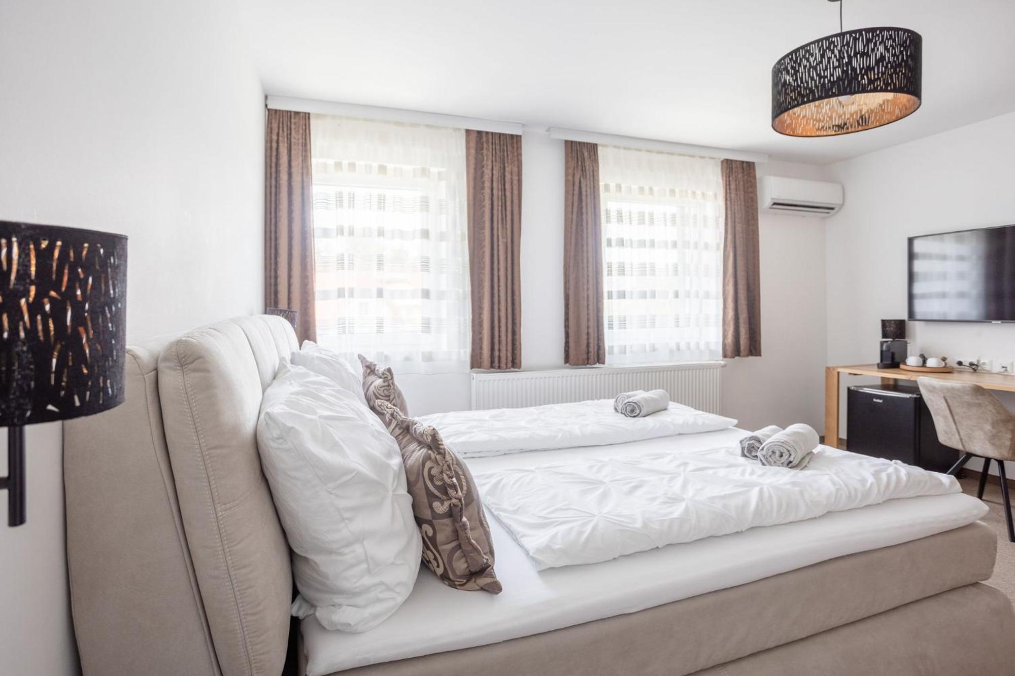 Casa Plus Villach Bagian luar foto