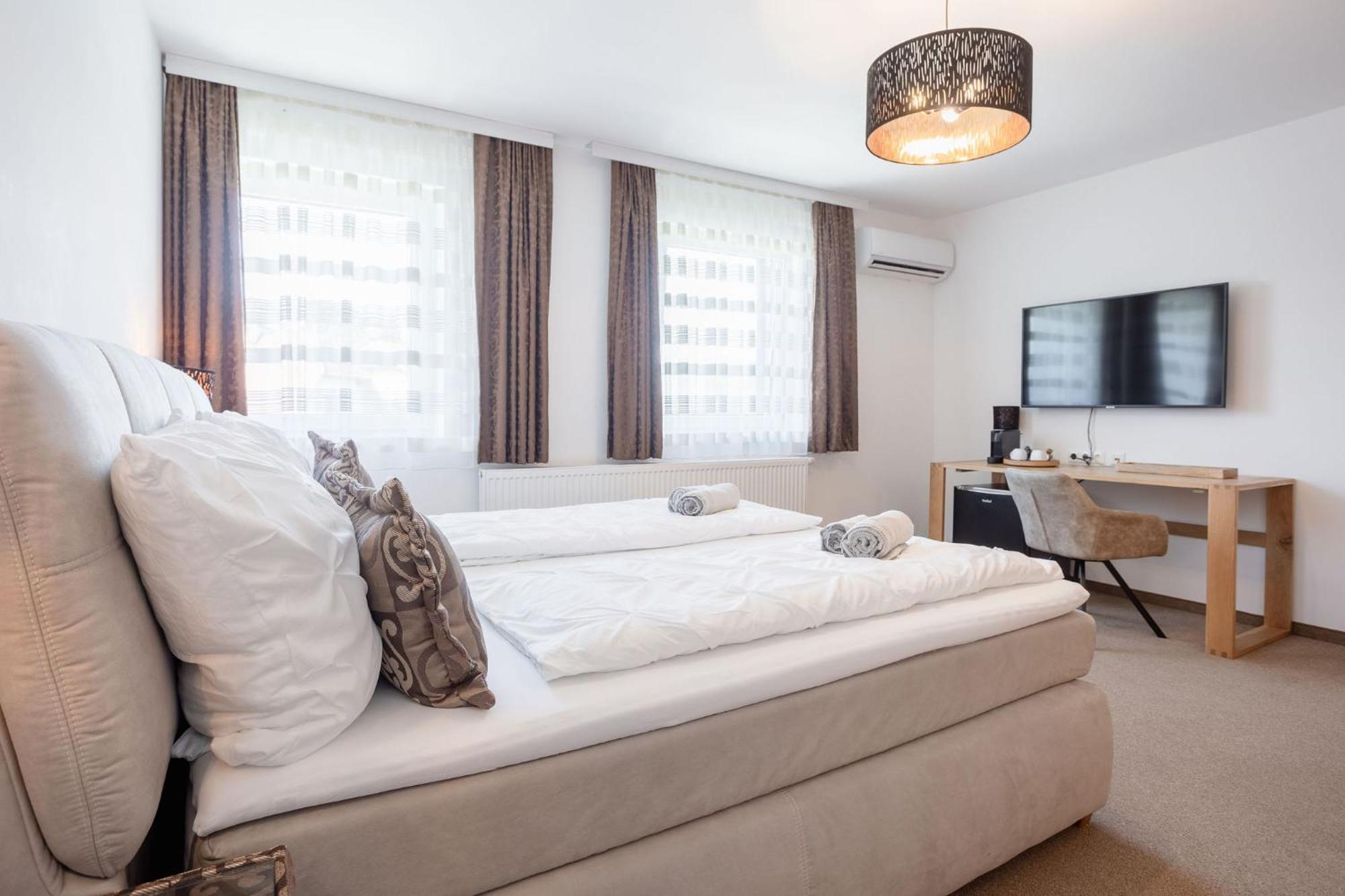 Casa Plus Villach Bagian luar foto