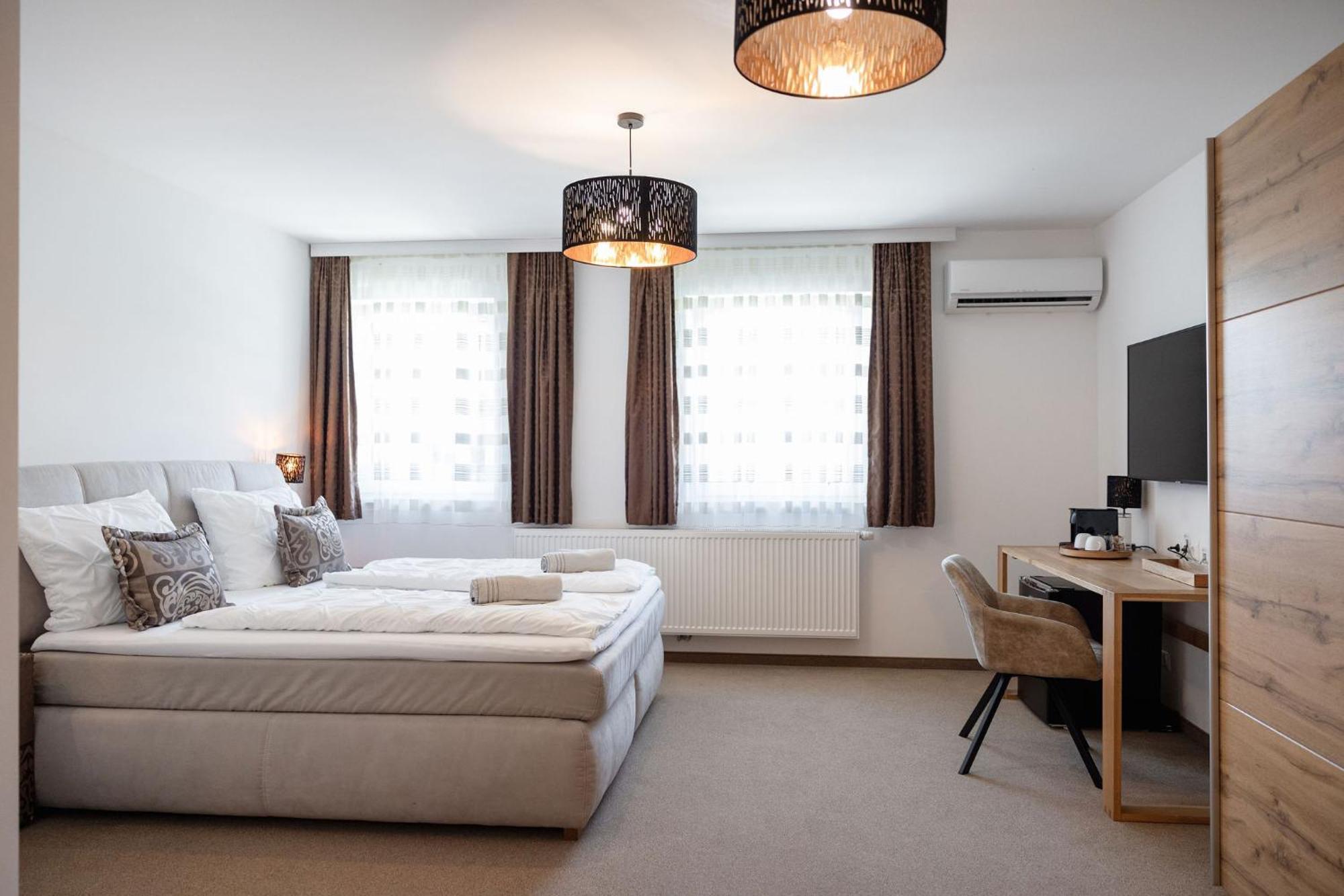 Casa Plus Villach Bagian luar foto