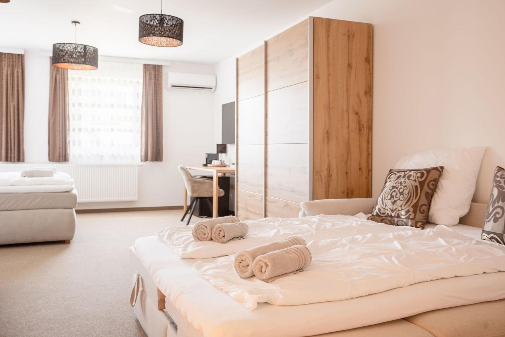 Casa Plus Villach Bagian luar foto