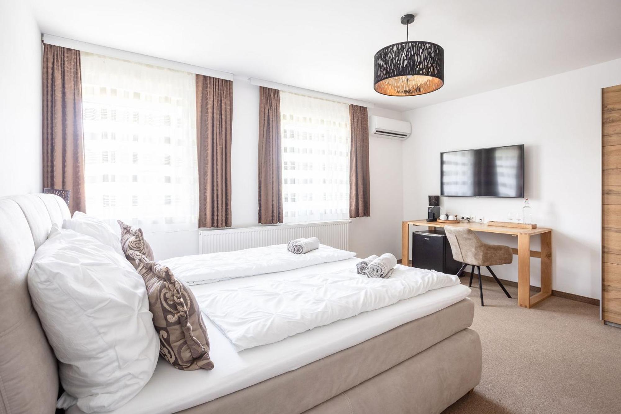 Casa Plus Villach Bagian luar foto