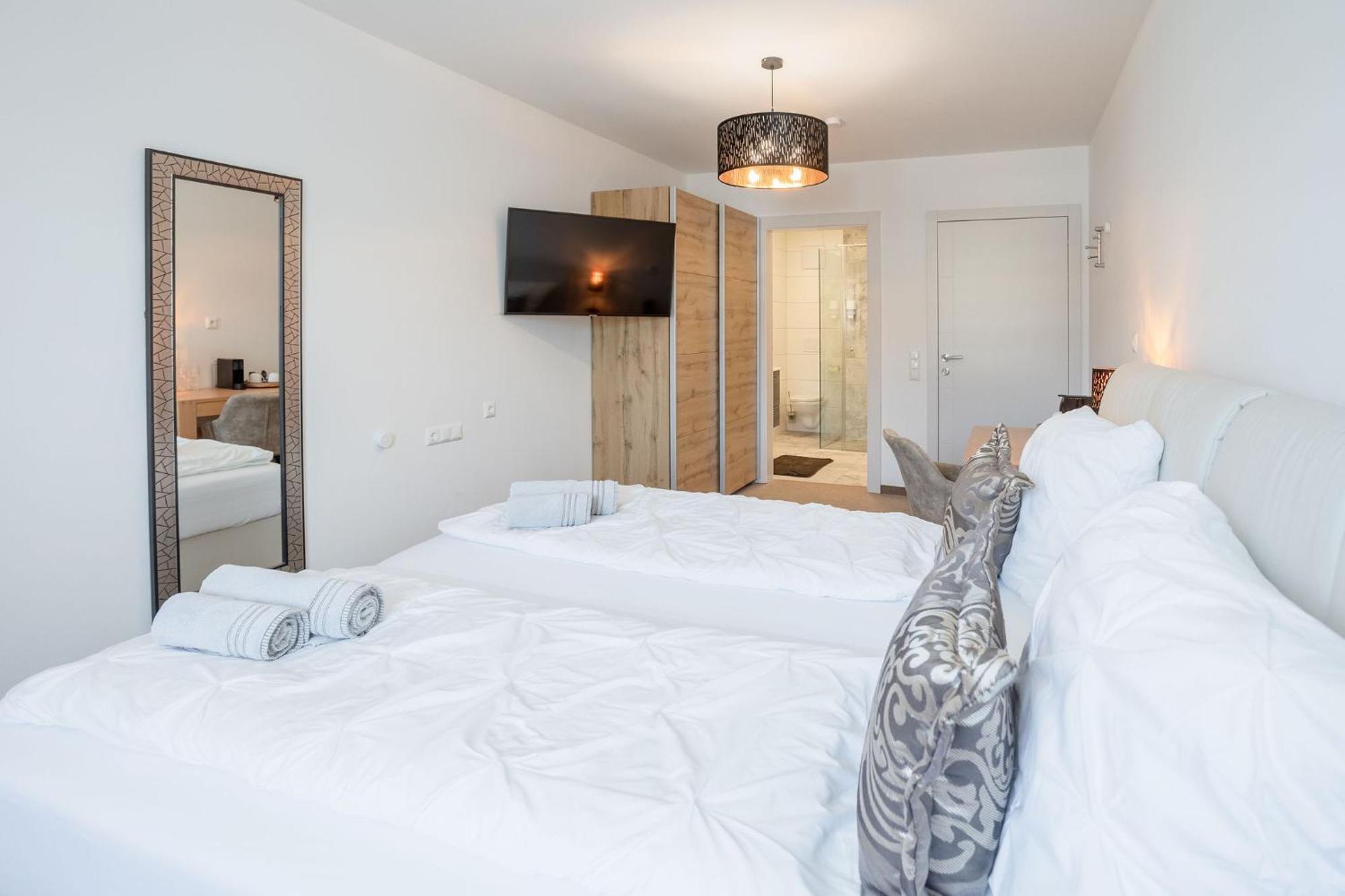 Casa Plus Villach Bagian luar foto