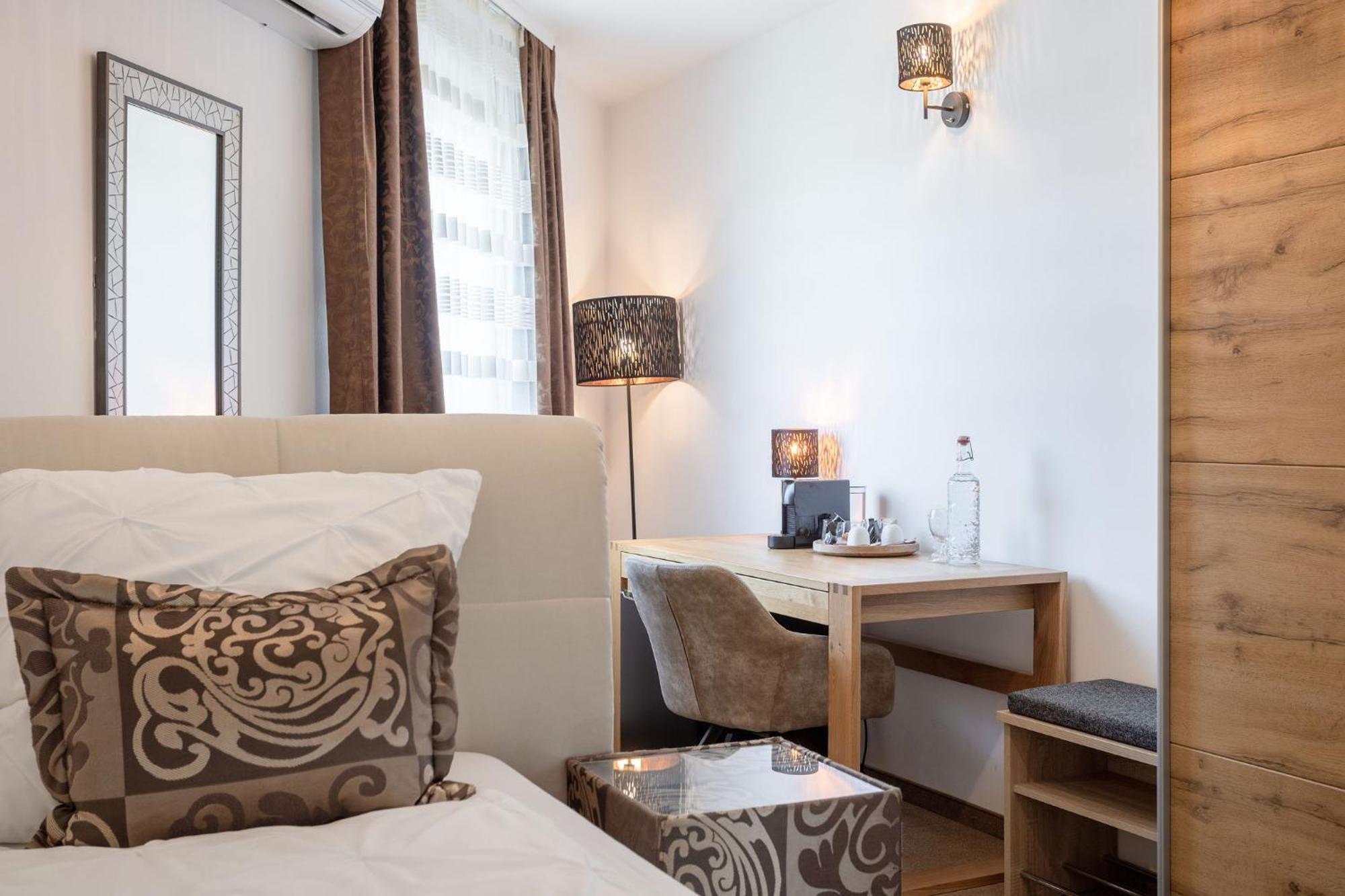 Casa Plus Villach Bagian luar foto