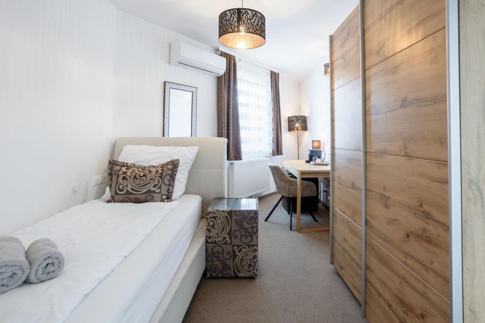 Casa Plus Villach Bagian luar foto