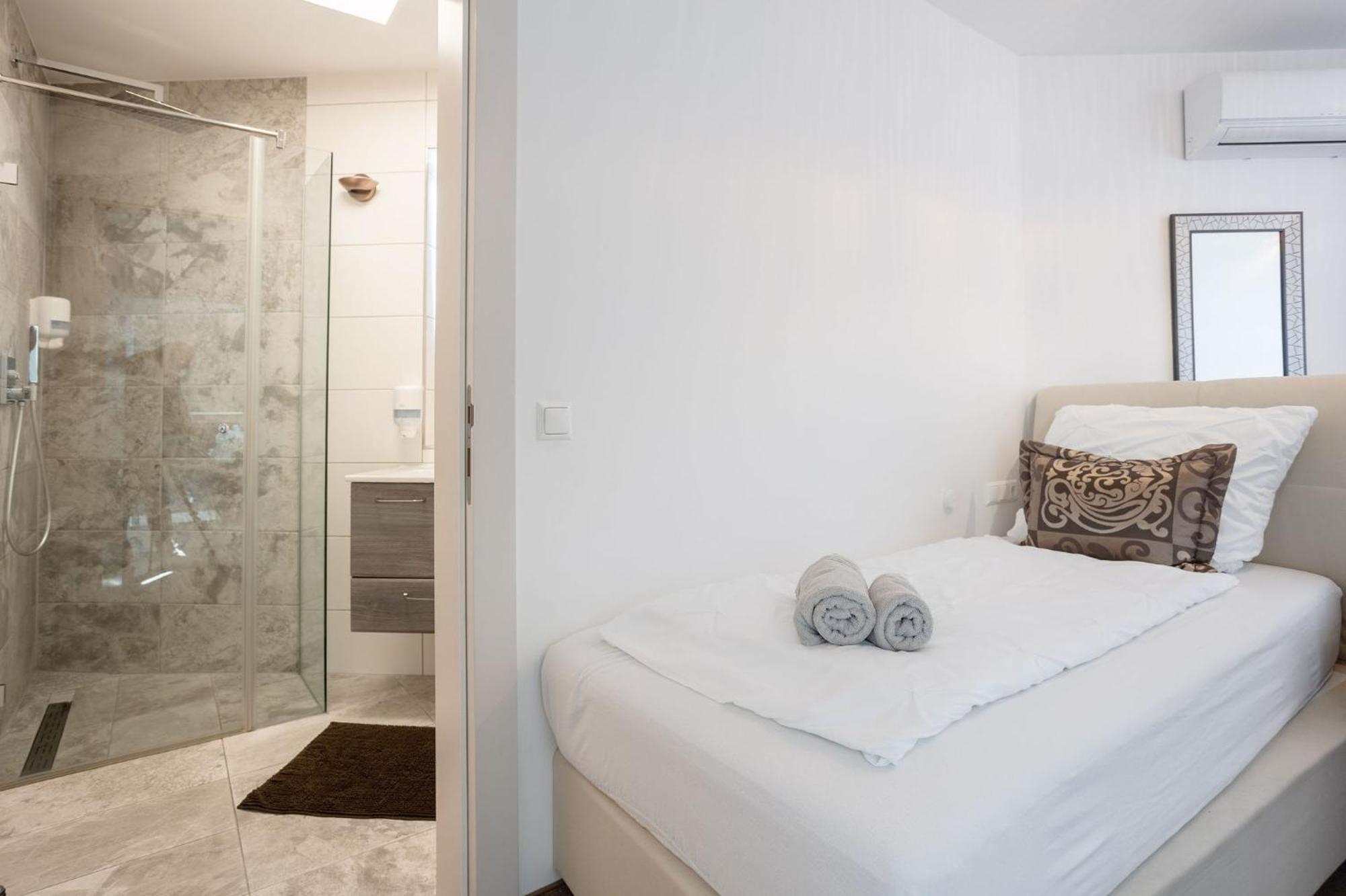 Casa Plus Villach Bagian luar foto